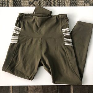 Lorna Jane crop leggings